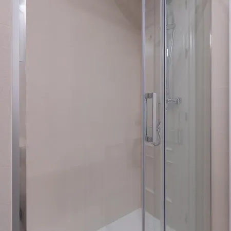 Apartmán Puerta De Larios: Three-bedroom With Balconies And Patio Màlaga