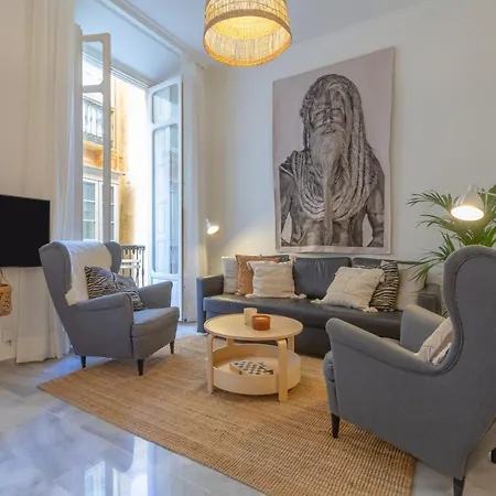 Apartmán Puerta De Larios: Three-bedroom With Balconies And Patio Màlaga