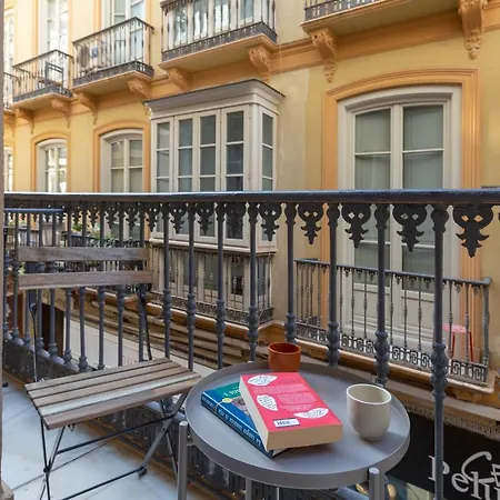 Puerta De Larios: Three-bedroom With Balconies And Patio Màlaga